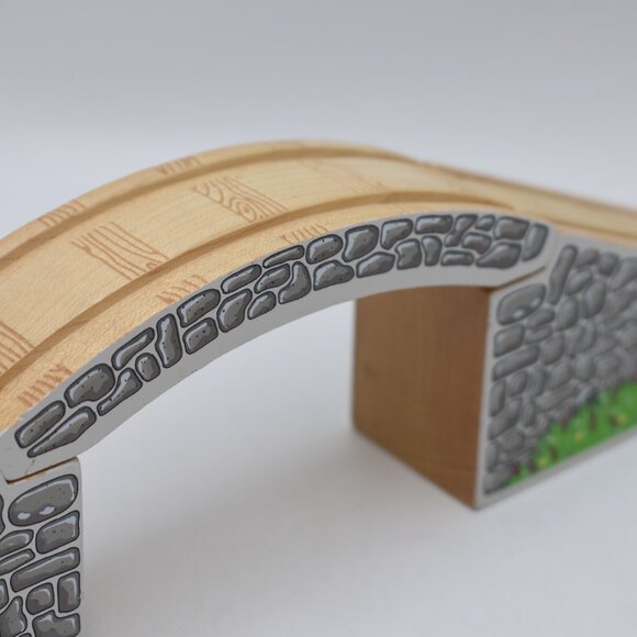 Arched Cobble Stone Bridge Overpass 3 Piece Thomas & Friends Wooden Railway 15in - Picture 4 of 8